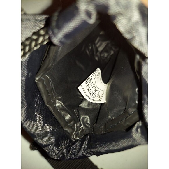 Vintage Looney Tunes Tasmanian Devil Fanny Pack With Cup Holder 1997 Taz - Picture 7 of 8